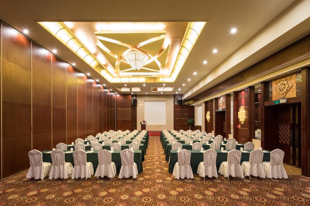 New Era Hotel Kunming Exterior foto